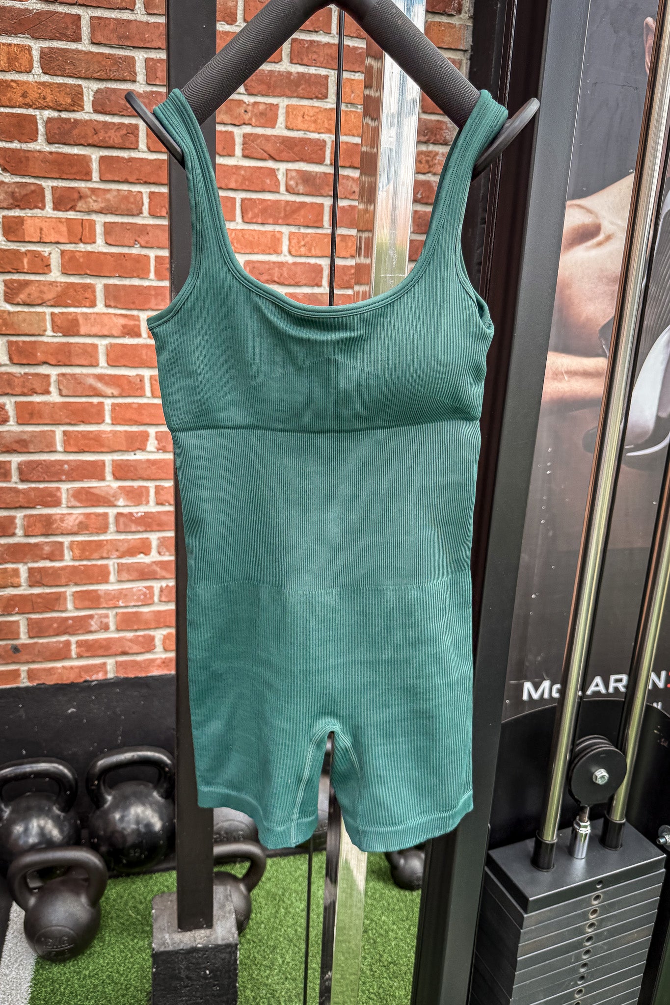 FitFlex SHORT DONKERGROEN